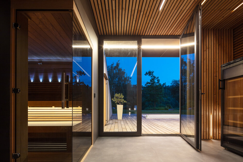 Designer home with USSPA Swim Spa XL – inspiration for placing a premium all-season pool.