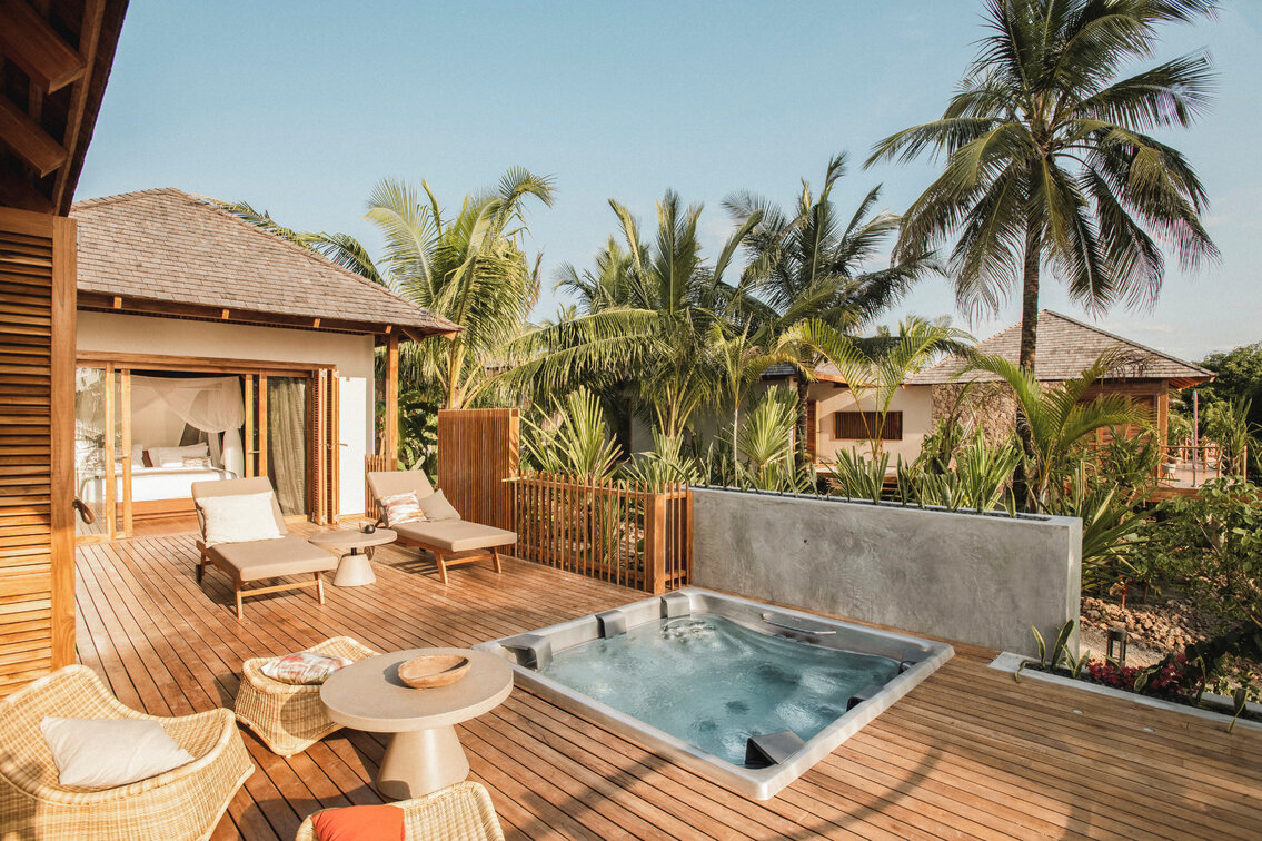 USSPA Master – professional hot tub for wellness, ongoing service and hydrotherapy in Zanzibar.