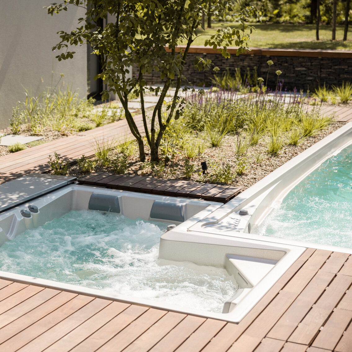 USSPA Czech Combi iN spa & Swim Spa XL – perfect choice for your garden.