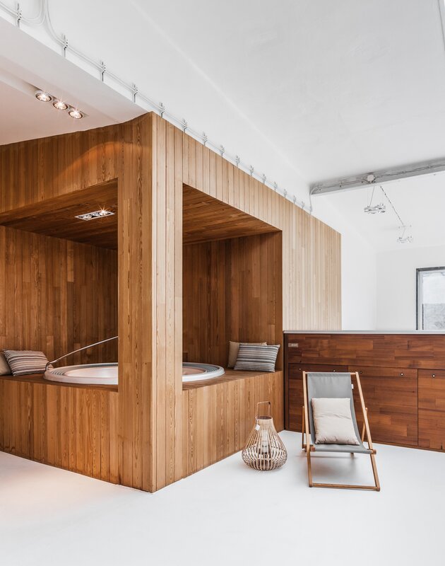 USSPA Dolní Dobrouč showroom – relaxation in outdoor hot tubs, wellness, year-round swim spa.