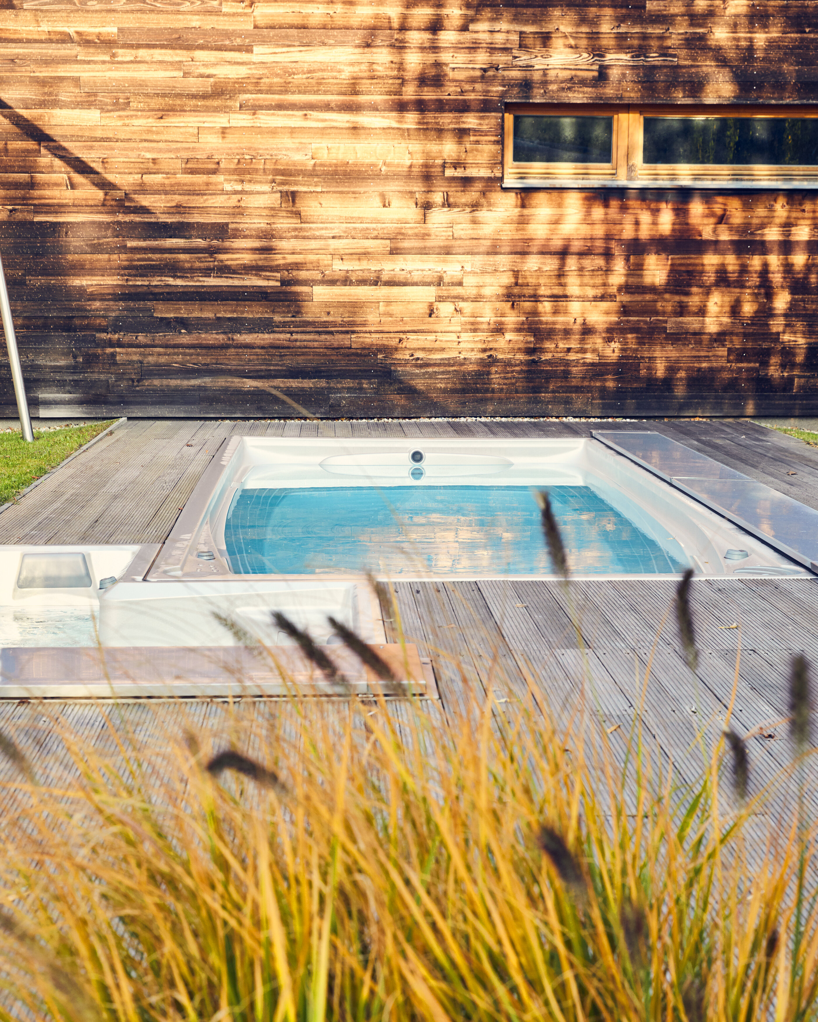 USSPA showroom in Prague – Zeleneč. Try outdoor hot tubs and a year-round swim spa.