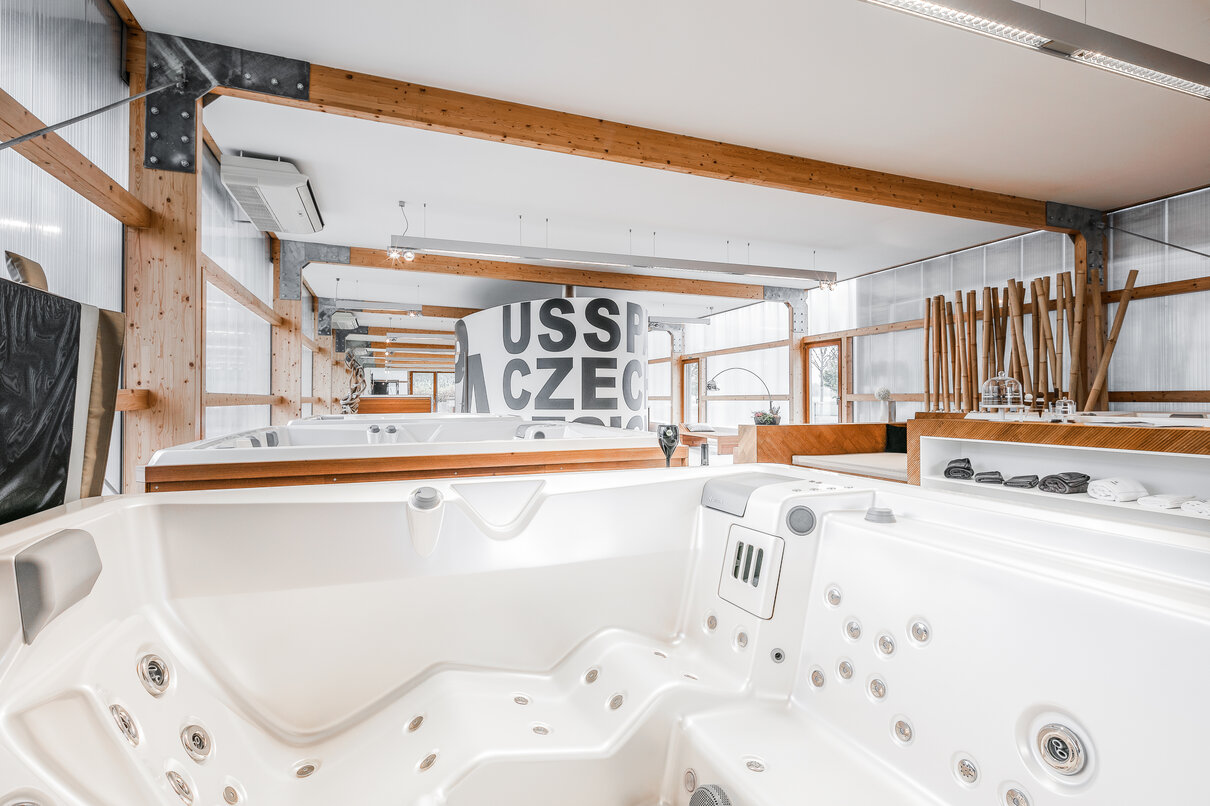 USSPA showroom Prague – Zeleneč, inspiration for home wellness, design, and a relaxing garden.
