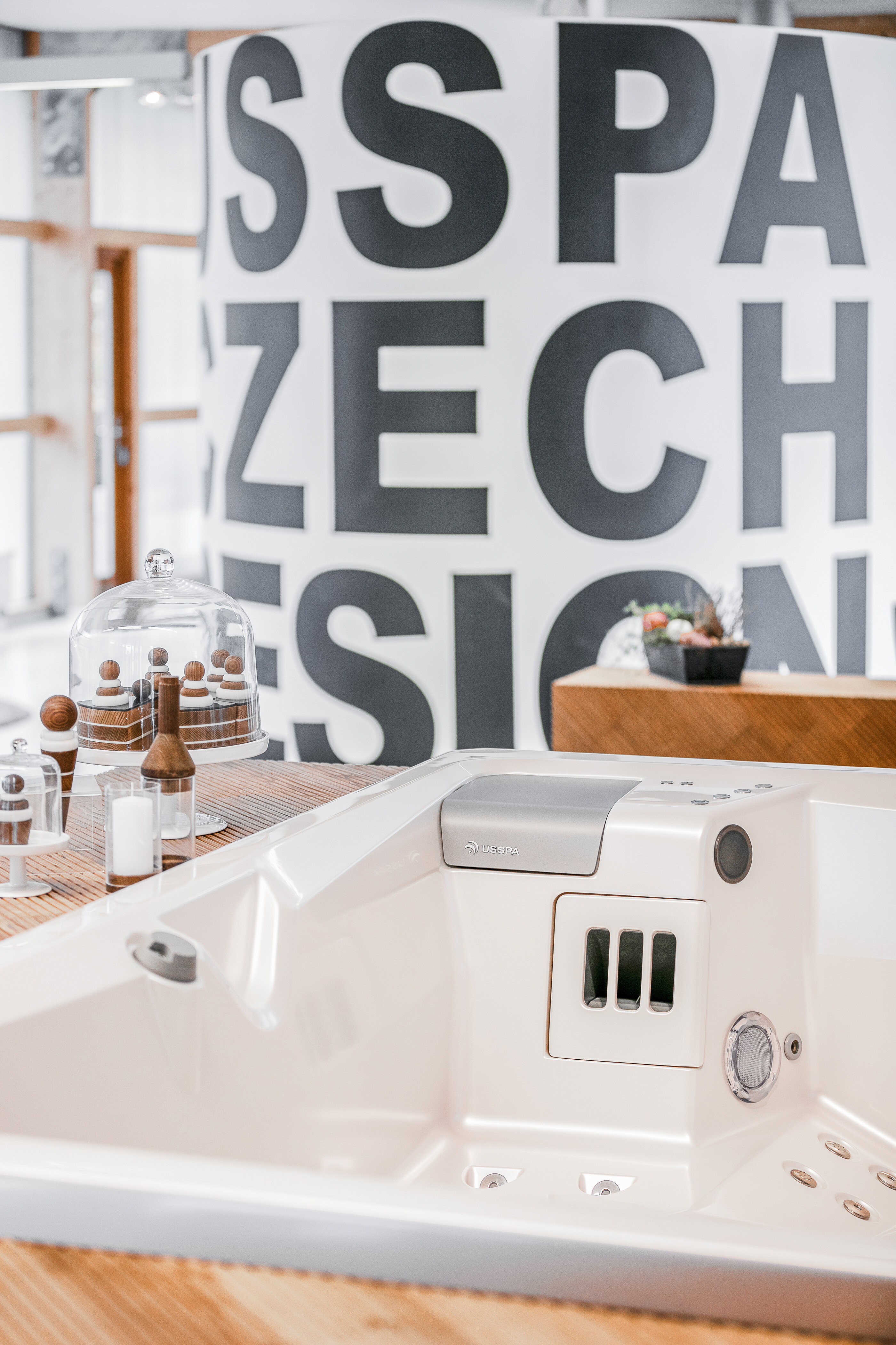 USSPA showroom Prague–Zeleneč, home and commercial spa, premium design, bathing zone.