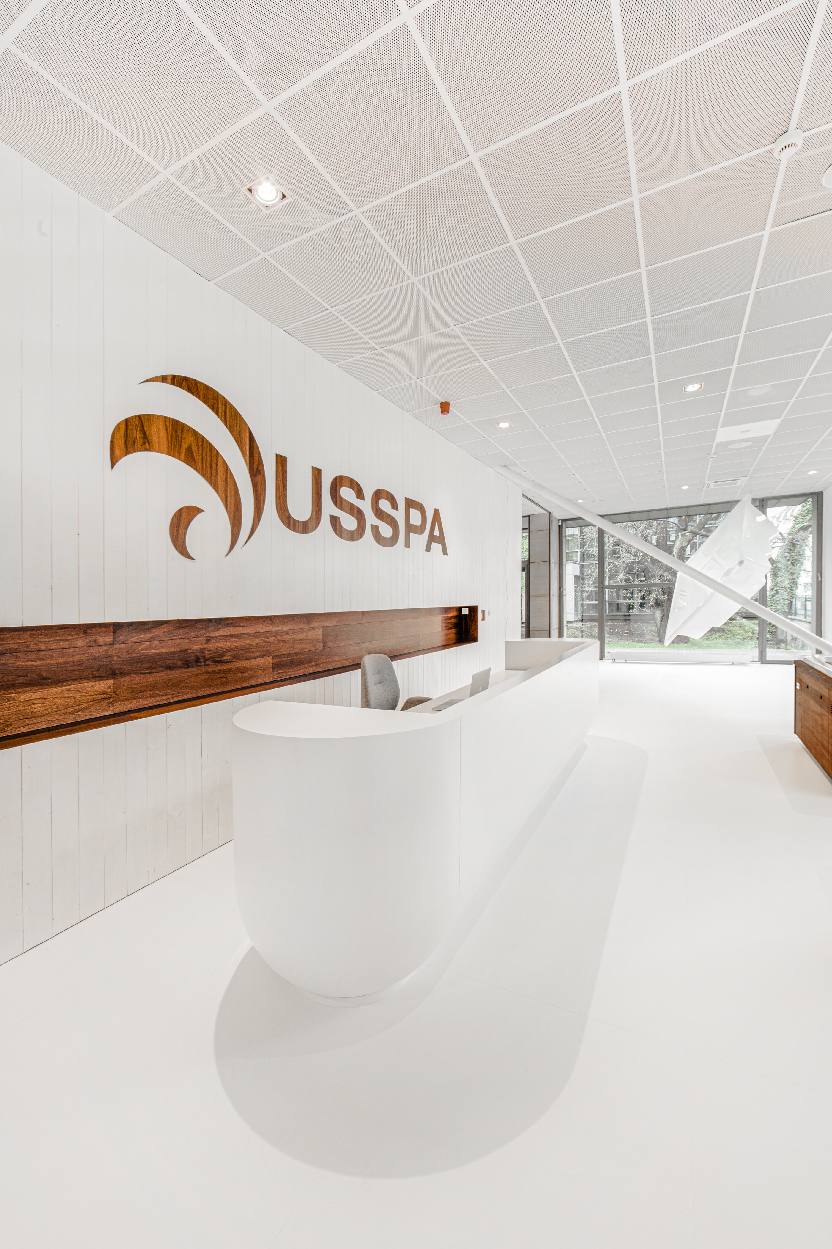 USSPA showroom in Prague invites you to try an outdoor hot tub and year-round pool – discover your ideal spa.