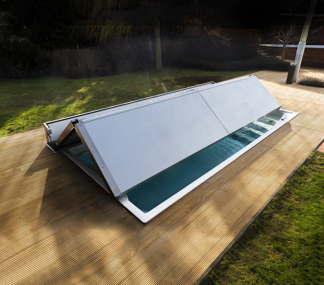 USSPA automatic thermal cover works with swim spas and whirlpools for comfort and safety.