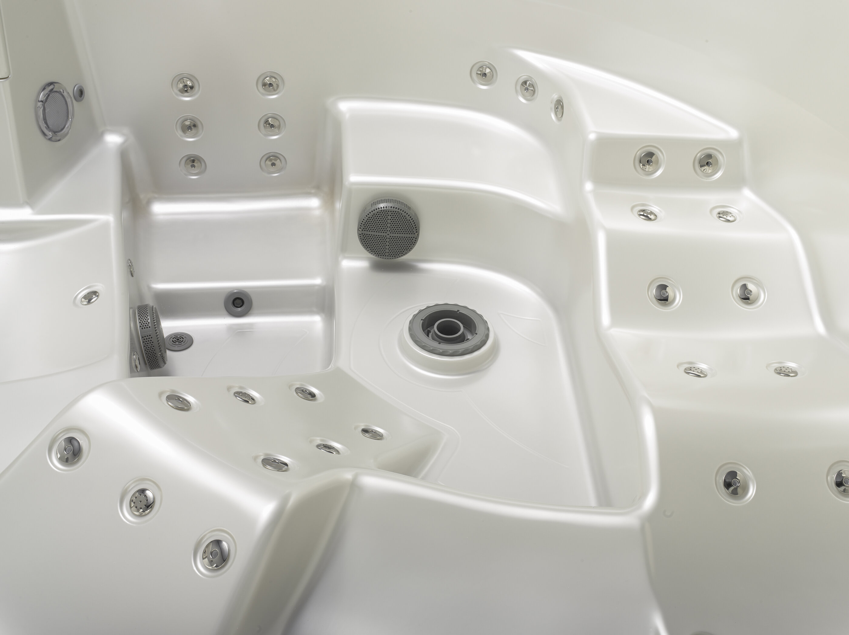 USSPA premium whirlpool Taurus iN, detail of massage jets for full body relaxation.